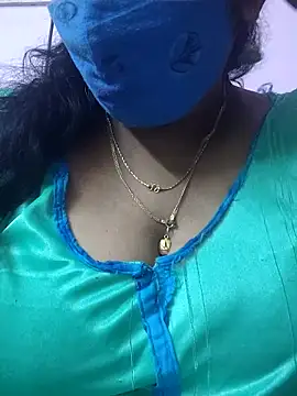 Snapshot of mallu-sumi chatting on October 2025 05:00:02 AM mallu-sumi online show from October 2025 05:00:02 AM