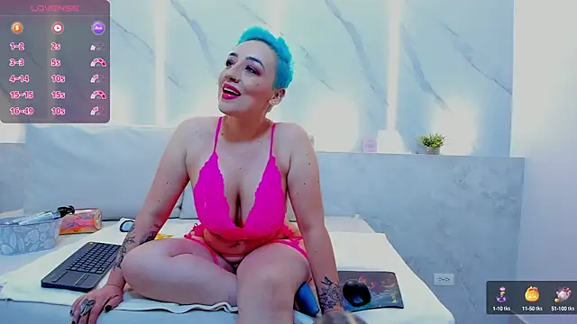 mia becke online show from January 2025 12:07:02 PM