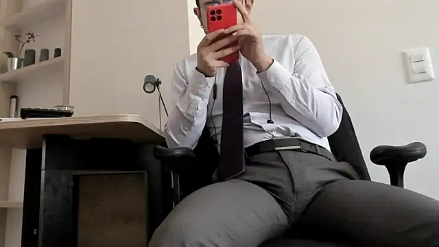 Snapshot of pablo-rincon95 chatting on January 2025 04:48:01 PM pablo-rincon95 online show from January 2025 04:48:01 PM