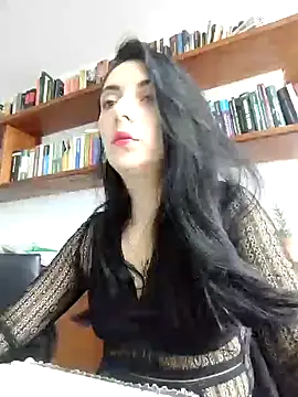 amellie ros online show from December 2024 01:17:01 PM