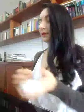 amellie ros online show from December 2024 01:24:01 PM