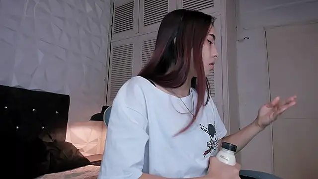 Emma dl2 online show from March 2025 05:06:02 PM