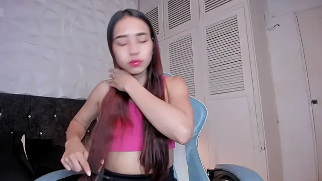 Emma dl2 online show from March 2025 05:07:01 PM