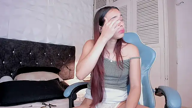 Emma dl2 online show from March 2025 08:08:02 PM