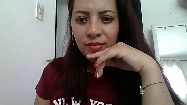 Anne kis online show from December 2024 03:31:02 PM