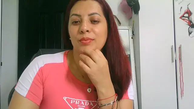 Snapshot of Anne_kis chatting on October 2025 06:10:01 PM Anne kis online show from October 2025 06:10:01 PM