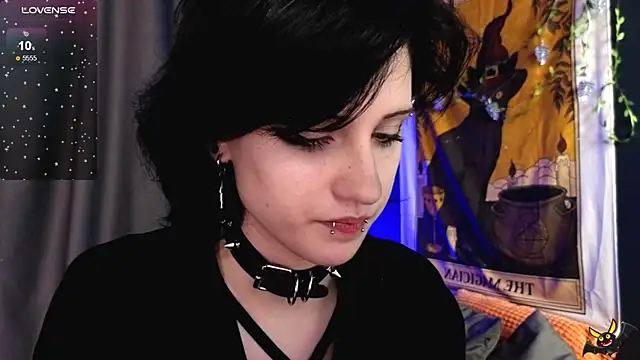 dark vamp  online show from December 2024 03:19:01 AM