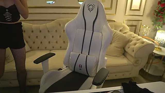 Snapshot of Inessa_Song chatting on December 2024 12:28:02 AM Inessa Song online show from December 2024 12:28:02 AM