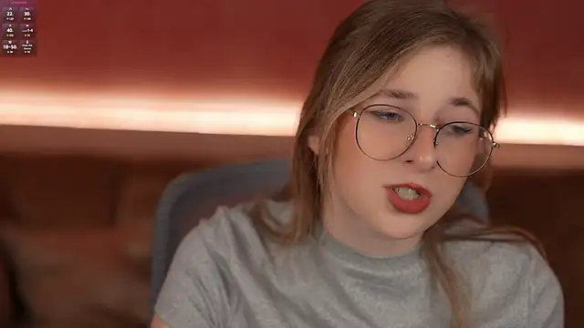 Snapshot of Inessa_Song chatting on February 2025 01:48:02 PM Inessa Song online show from February 2025 01:48:02 PM