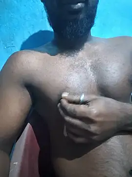 Snapshot of Whiskyboye chatting on October 2025 06:19:02 PM Whiskyboye online show from October 2025 06:19:02 PM