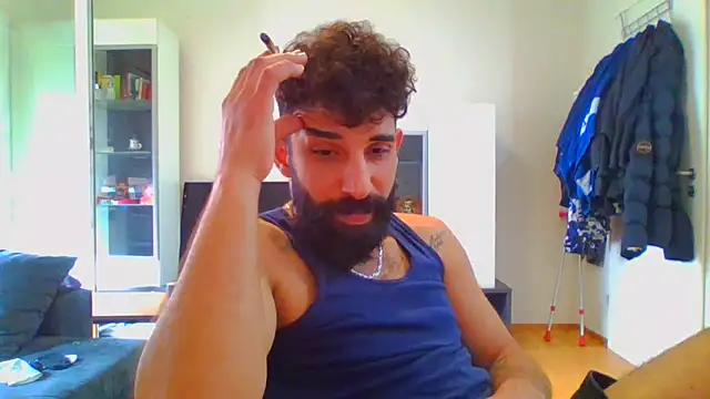 cankaraa96 online show from September 2025 01:02:02 PM