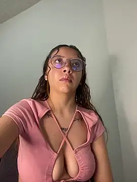 Snapshot of _charlott_dm chatting on December 2024 09:24:01 PM  charlott dm online show from December 2024 09:24:01 PM