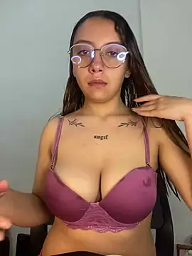 Snapshot of _charlott_dm chatting on December 2024 07:48:02 PM  charlott dm online show from December 2024 07:48:02 PM