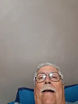 NawtyB1965 online show from October 2025 04:10:01 AM