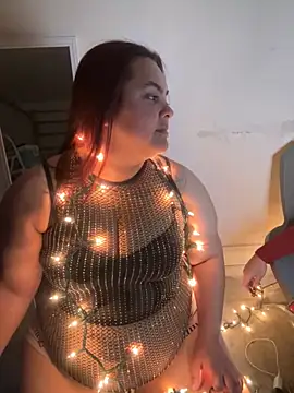 Snapshot of DatBishYouMiss chatting on November 2025 03:49:01 AM DatBishYouMiss online show from November 2025 03:49:01 AM