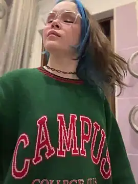 Snapshot of MaddisonHaas chatting on December 2024 10:50:01 PM MaddisonHaas online show from December 2024 10:50:01 PM