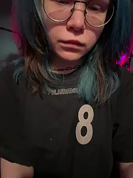 Snapshot of MaddisonHaas chatting on December 2024 02:01:02 AM MaddisonHaas online show from December 2024 02:01:02 AM