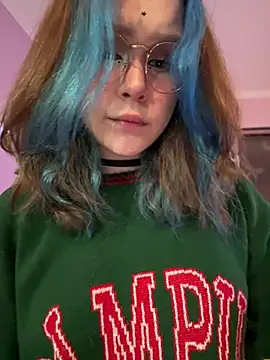 Snapshot of MaddisonHaas chatting on January 2025 12:45:01 AM MaddisonHaas online show from January 2025 12:45:01 AM