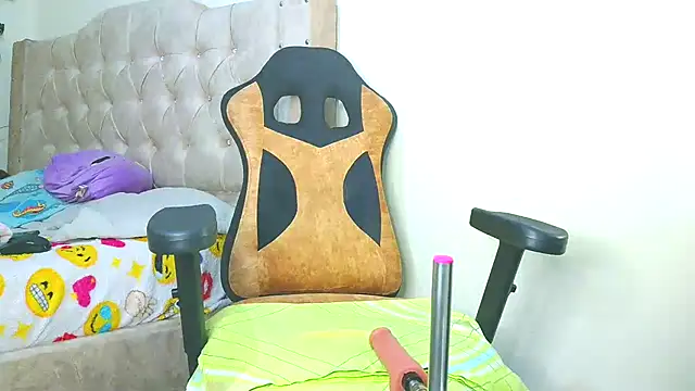 Snapshot of Samary_thomas chatting on November 2025 11:16:01 PM Samary thomas online show from November 2025 11:16:01 PM