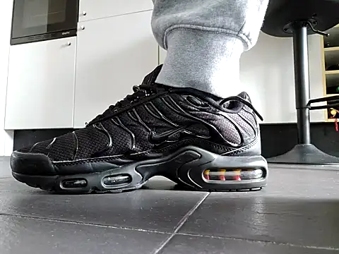 MASTERBULLY online show from October 2025 12:49:02 PM