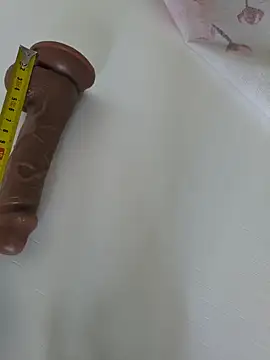 Snapshot of uleglasuczPL chatting on September 2025 01:55:01 PM uleglasuczPL online show from September 2025 01:55:01 PM