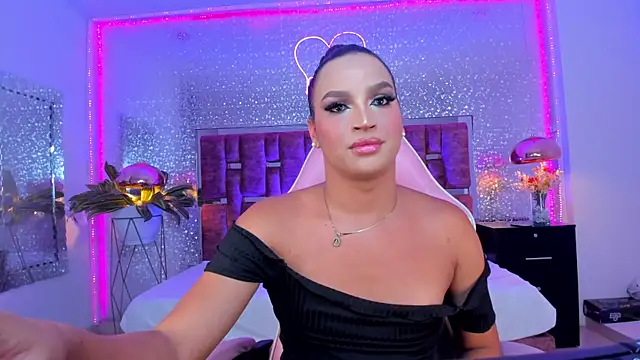 KylieVictoria online show from October 2025 04:55:01 AM