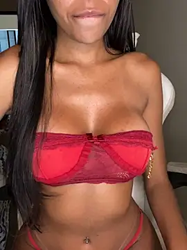 Snapshot of Misalmeidinha chatting on December 2024 03:30:01 PM Misalmeidinha online show from December 2024 03:30:01 PM