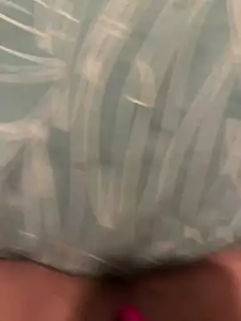 Snapshot of Sensolyss chatting on December 2024 09:30:02 PM Sensolyss online show from December 2024 09:30:02 PM