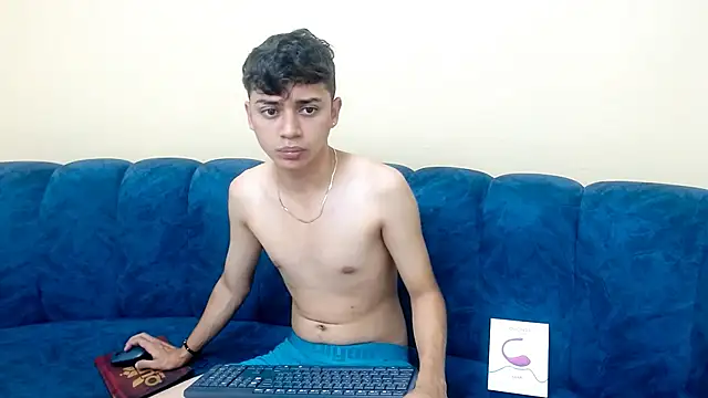 DamiBright online show from December 2024 07:11:01 PM