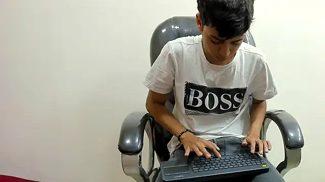 DamiBright online show from October 2025 07:11:01 PM