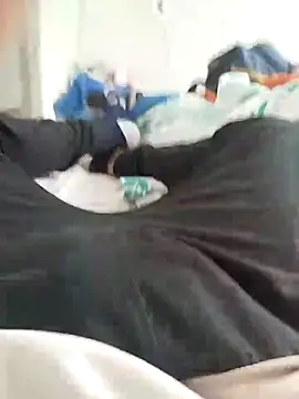 xxierra online show from February 2025 02:22:02 PM