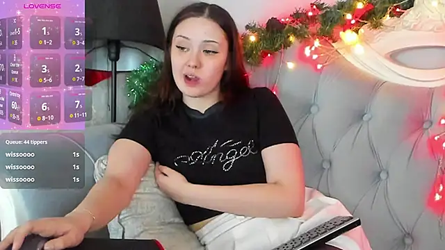 MiriaamWhite online show from January 2025 05:19:01 PM