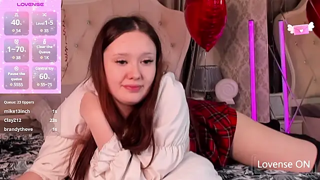 MiriaamWhite online show from February 2025 12:05:02 PM