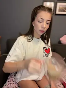 Mia Ethan online show from December 2024 07:43:01 AM