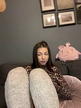 Mia Ethan online show from December 2024 05:12:01 PM