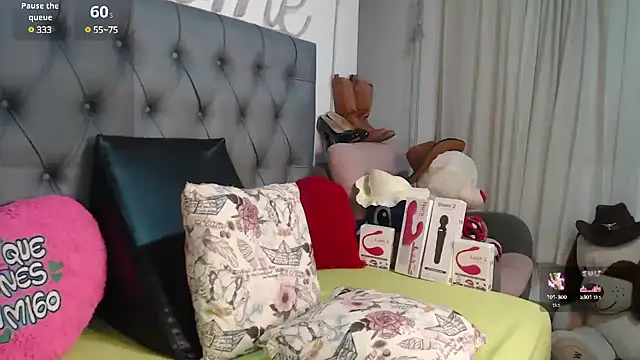 Snapshot of Horny_mami12 chatting on February 2025 12:39:02 PM Horny mami12 online show from February 2025 12:39:02 PM