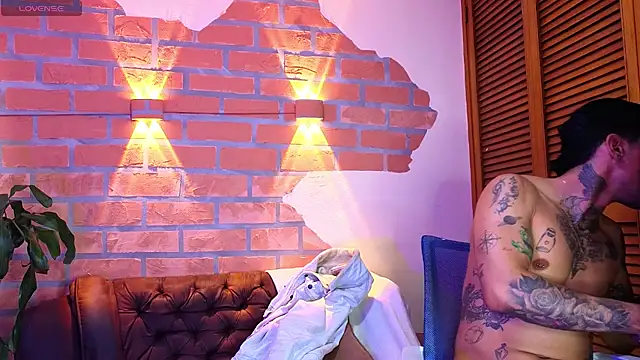 Snapshot of Dylanstonne chatting on November 2025 09:04:02 PM Dylanstonne online show from November 2025 09:04:02 PM