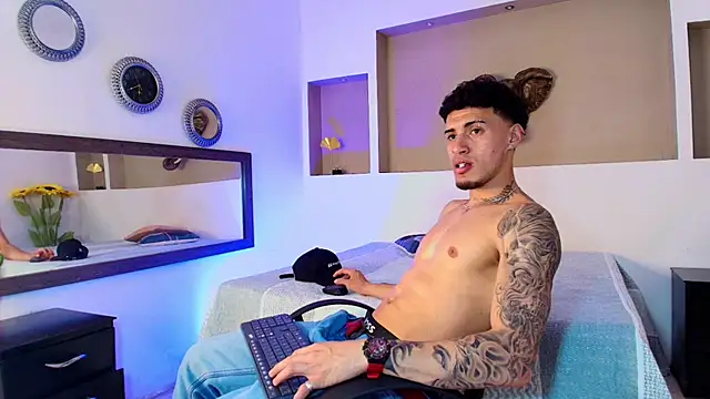austin collinss online show from December 2024 12:05:02 PM