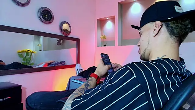 austin collinss online show from January 2025 08:34:02 AM