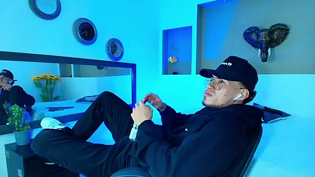 austin collinss online show from January 2025 05:03:01 AM