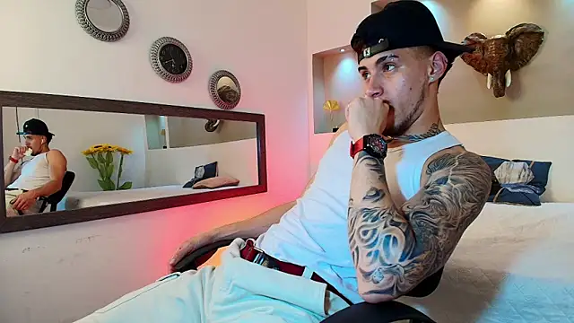 austin collinss online show from January 2025 07:58:01 AM