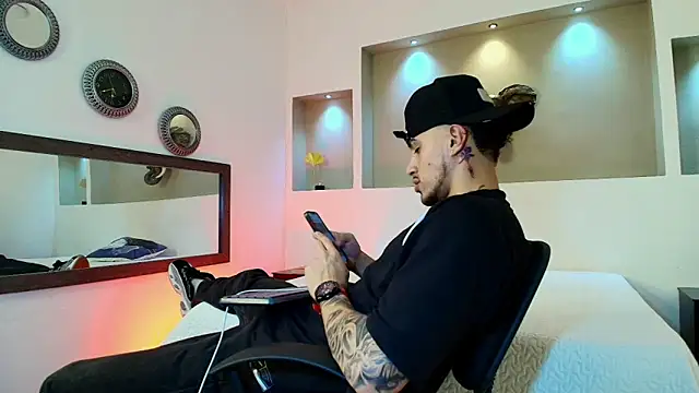 austin collinss online show from January 2025 04:13:01 AM