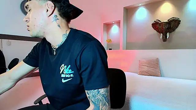 austin collinss online show from January 2025 02:15:01 AM