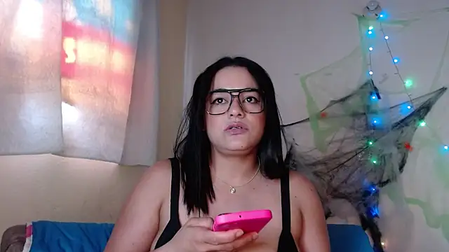 Snapshot of maraa_lee chatting on October 2025 06:36:01 PM maraa lee online show from October 2025 06:36:01 PM