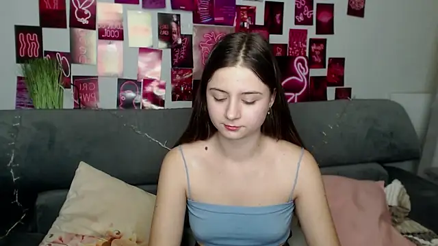 MilanaRoza online show from October 2025 04:49:02 PM