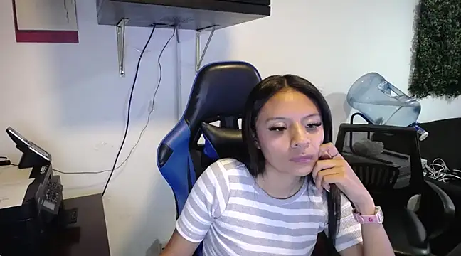 Natashax Hot online show from March 2025 07:40:01 PM