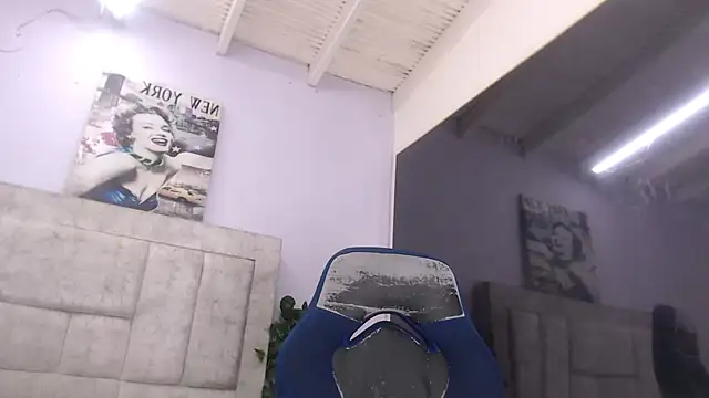 Eban Dustan online show from September 2025 04:45:02 PM