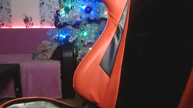 LetsGetMessyBBy online show from December 2024 07:31:02 PM