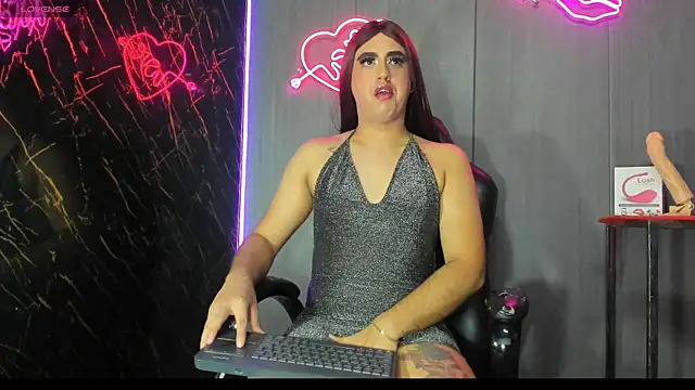 Snapshot of Alanasexdoll chatting on December 2024 01:48:02 AM Alanasexdoll online show from December 2024 01:48:02 AM