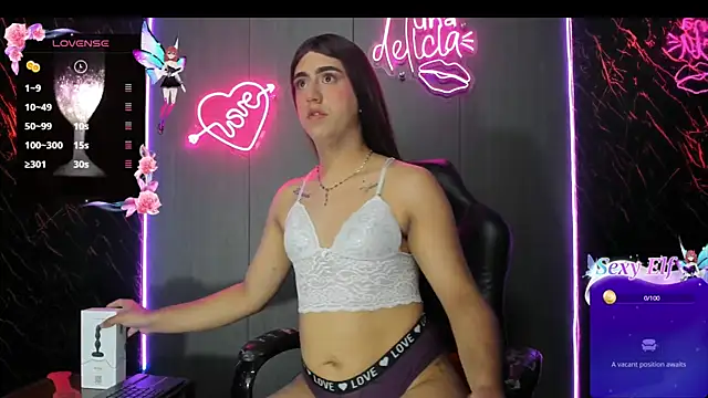 Snapshot of Alanasexdoll chatting on February 2025 08:31:01 PM Alanasexdoll online show from February 2025 08:31:01 PM
